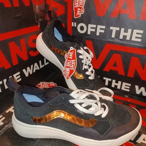 Vans Men's 8/Women 9.5 UltraRange Exo Patent Leopard Black UltraCush VN0AUWMBM8